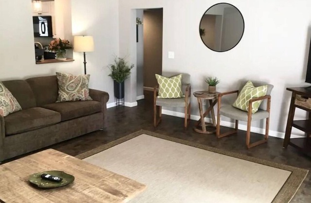 Cozy home near Beautiful Iverson Park and Golf