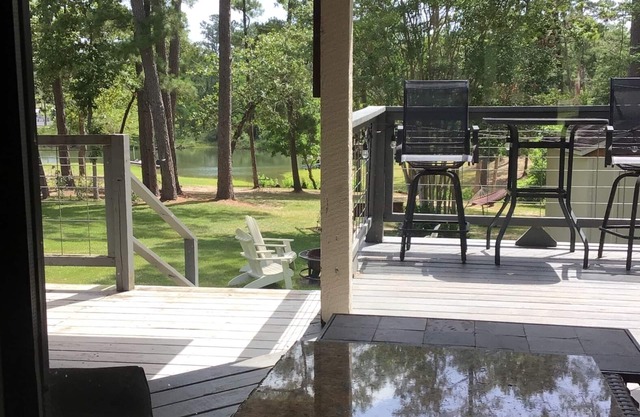 Cozy Home on Lake Sam Rayburn! Top Rated in the area!