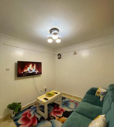 Cozy Kipepeo Cottage