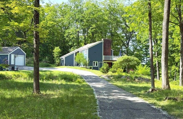 Cozy Lake House - Salisbury/Lakeville