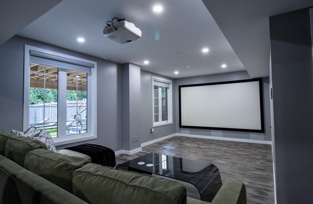 Cozy & Modern Basement Apartment in Ajax