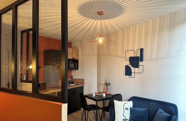 Cozy Niort Tuscan Red Studio cocooning