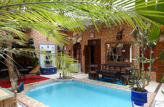 Cozy Riad in the best area of Marrakech n11 nice rooms up to 28 people