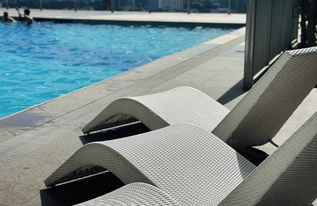 Cozy Staycation With Netflix, Pool, Ps4, Board Games