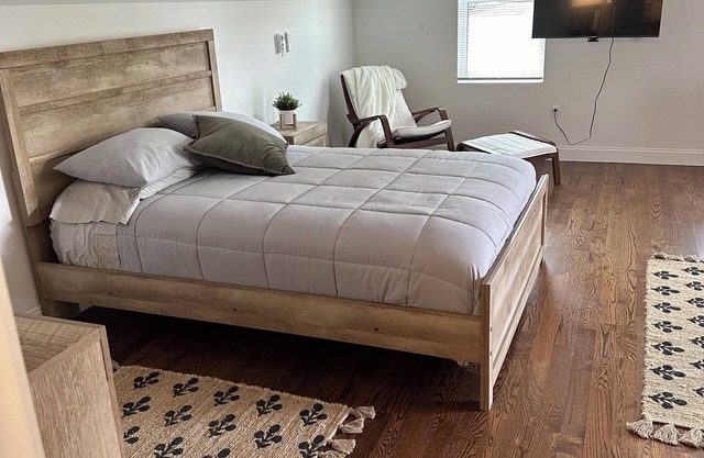 Cozy Studio apartment inHickory