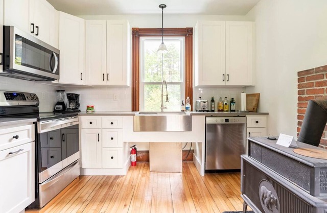 Cozy Studio in Downtown Freeport