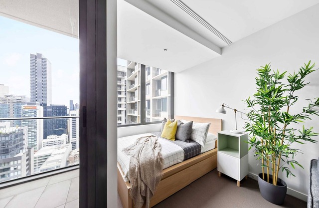 Cozy Studio Near Southern Cross with City Views