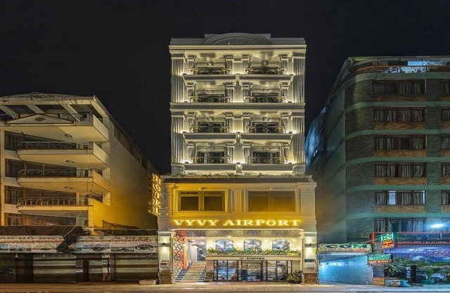 Cozy Superior Double | Airport-Adjacent Comfort