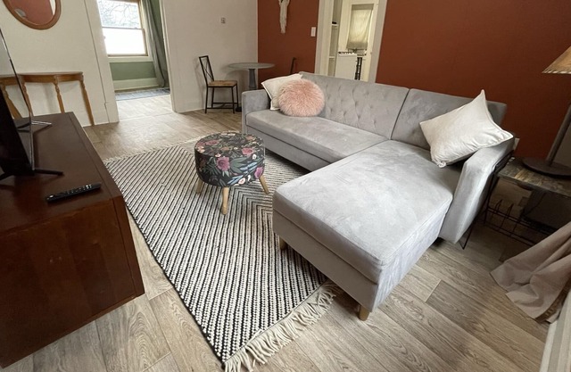 Cozy Upper Unit in UWSP Neighborhood - 1.2 miles from SentryWorld