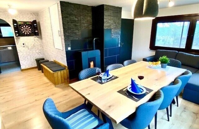 Cozy vacation apartment for up to 8 people with terrace