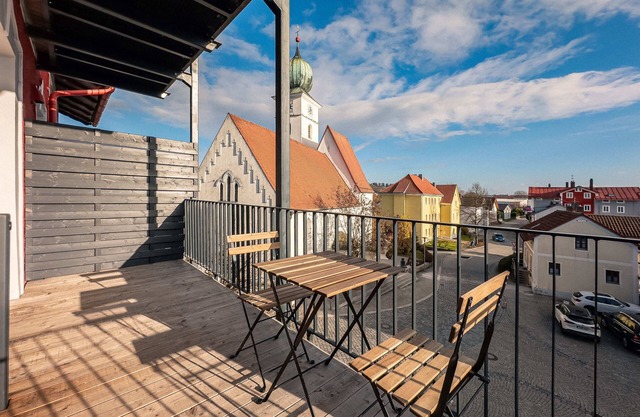 CREST - Riverside Lofts & Studios