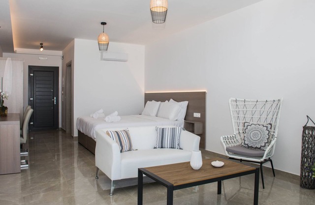 Crete Resort Sea Side Suites with private outdoor pool offers a relaxing stay.