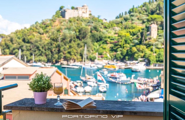 Cristina by PortofinoVip