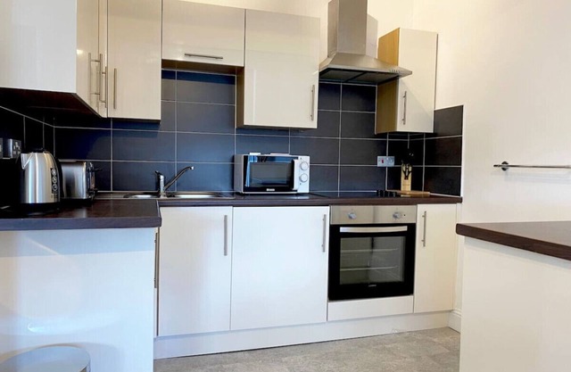 Crown Apartments 12 -Comfortable apartment in Glasgow's trendy westend