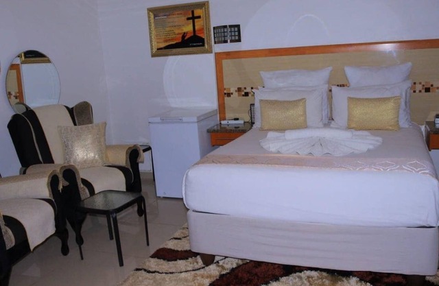 Crown Bed & Breakfast