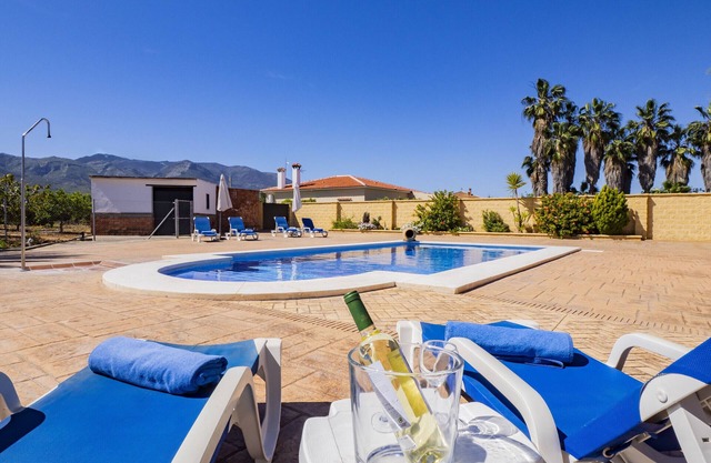 Cubo's Finca La Viña Angulo/Private pool/wifi/air conditioning/parking/private garden