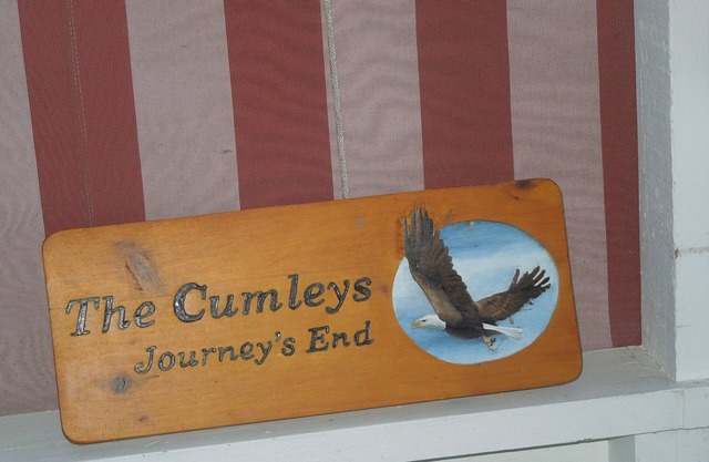 Cumley's Journeys End cottage on McCrossen Lake, Chain ‘O Lakes