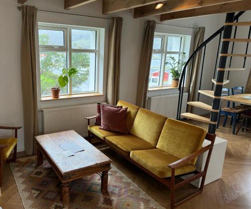 Curry House Apartment