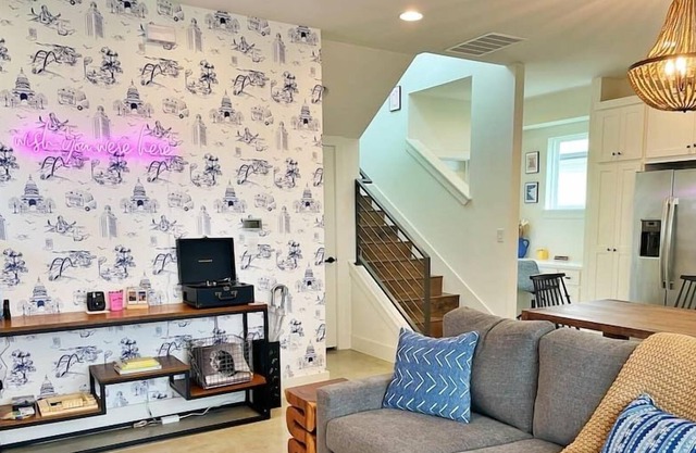 Cute Dog-Friendly Home in Trendy East Austin with Private Fenced Yard