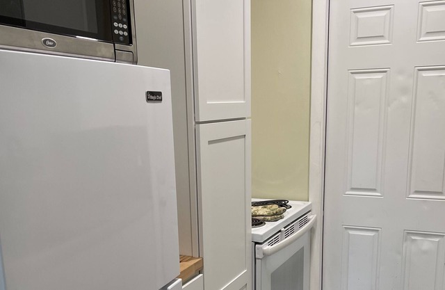 Cute home with RV/Boat parking