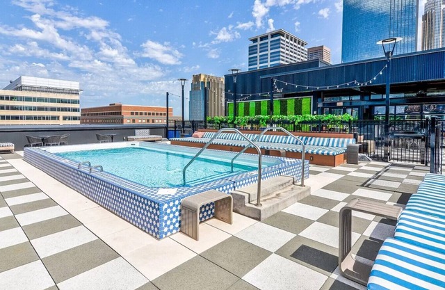 CW Studio Sky Lounge Rooftop Pool Gym H