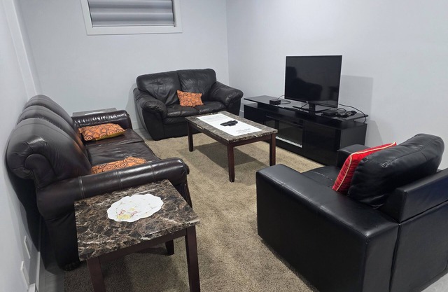 CY Becker Drive 2023 Luxury Home Edmonton AB