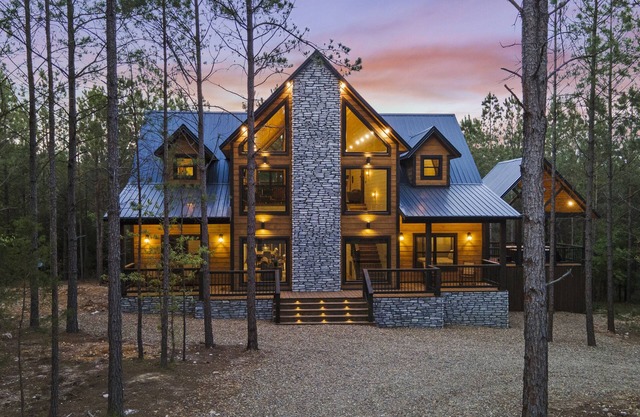 Cypress Valley Inn - Modern Rustic Cabin