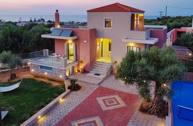 Cypress Village - Lux villa 5' from beach