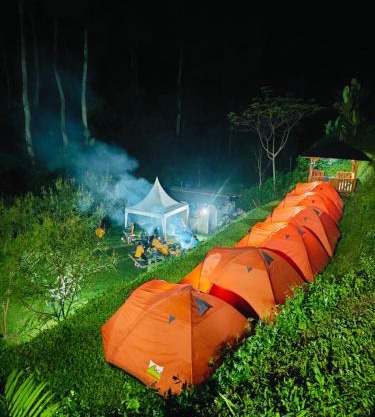 D'Sentra Riverside Camp