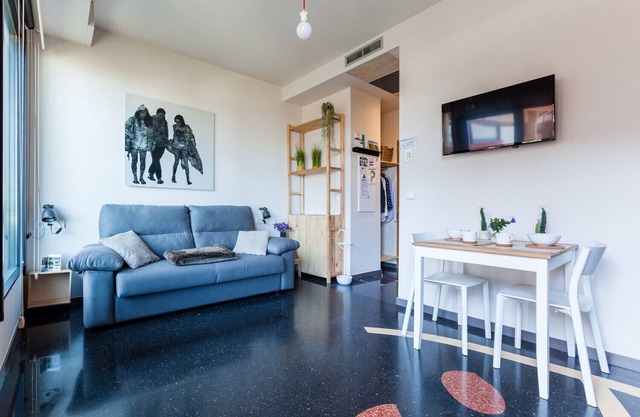 Dada 2 apartment by Egona