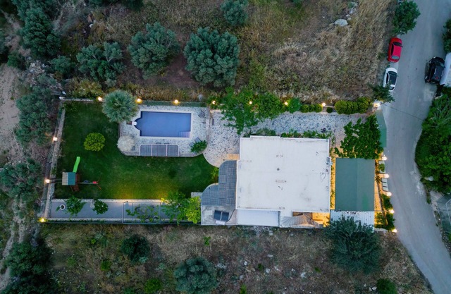 Dafni Villa, A place to visit