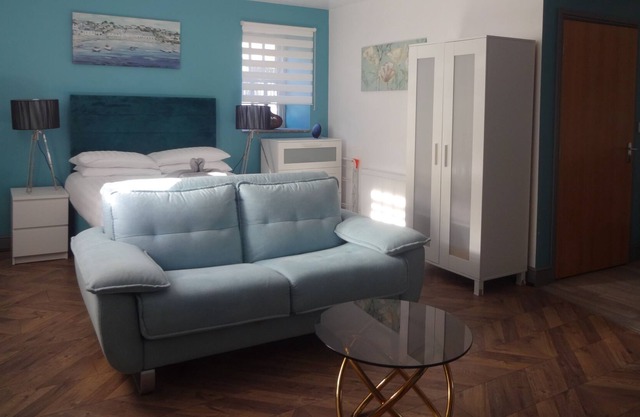 Dandy Lodge, ground floor apartment ideal for those with disabilities.