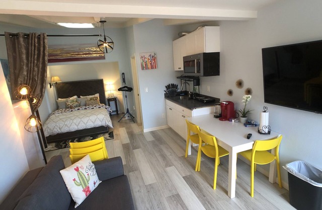 Dandy retreat convenient location