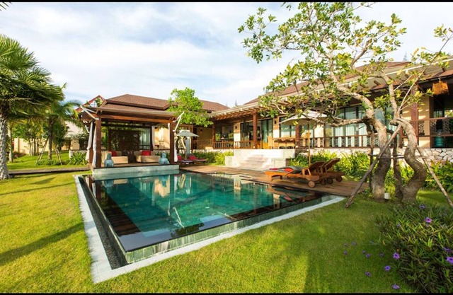 Dasiri Lakefront Villa Premium