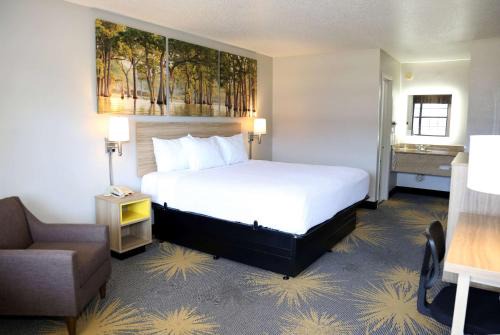 Days Inn by Wyndham Monroe, Louisiana