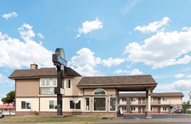 Days Inn by Wyndham Newport OR