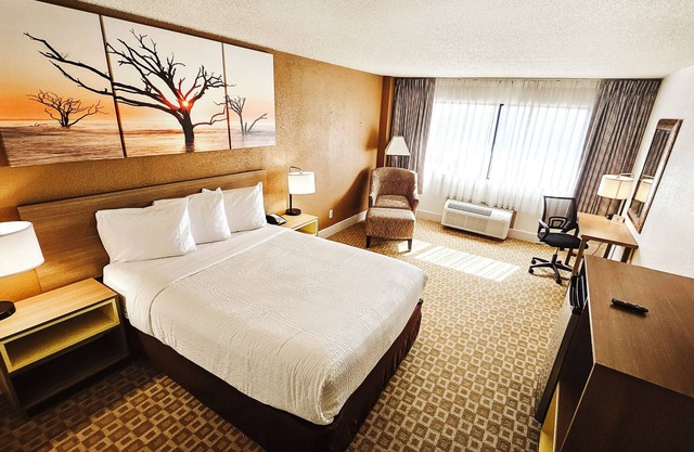 Days Inn by Wyndham Sherman