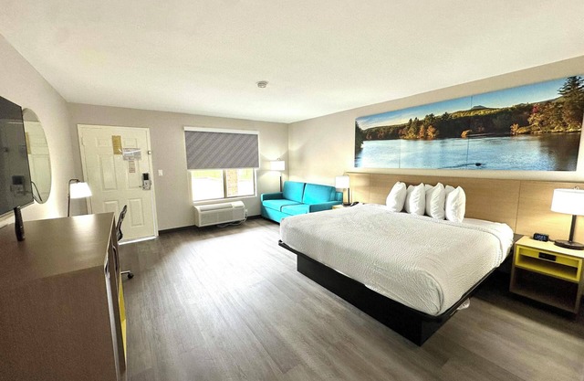 Days Inn & Suites by Wyndham Bossier City/Casino Area