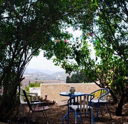 DC Family Home & Garden - Traditional village house