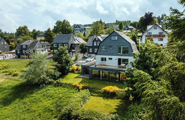 de luxe H751 mit Panoramasauna by Interhome