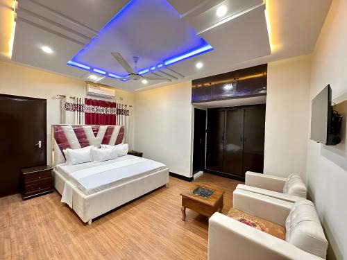 Decent Luxury Continental