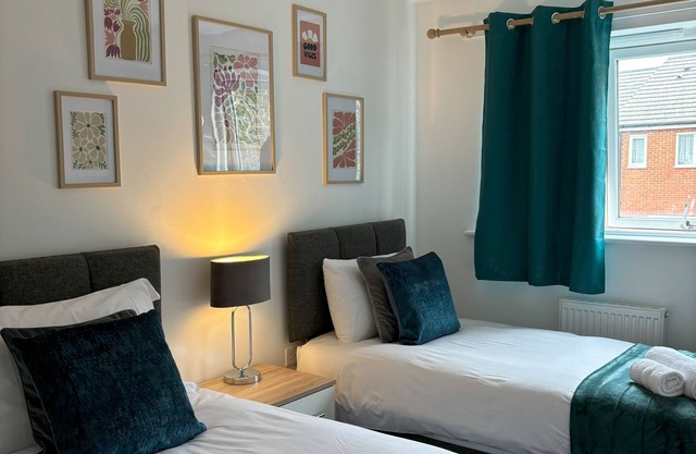 Delight Marvel- Waltham Place 3 bedroom house