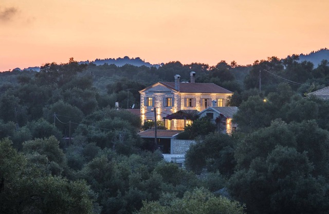 Delightful traditional stone house, brand new, very spacious