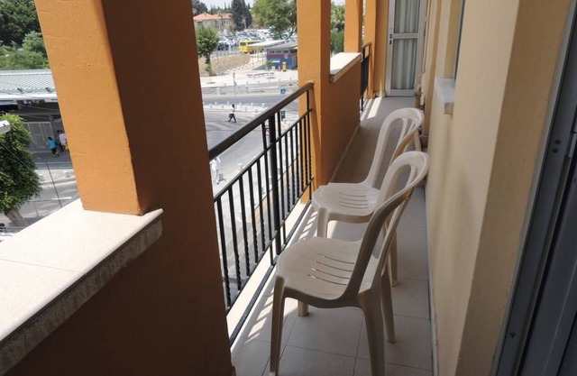Delphi Hotel
