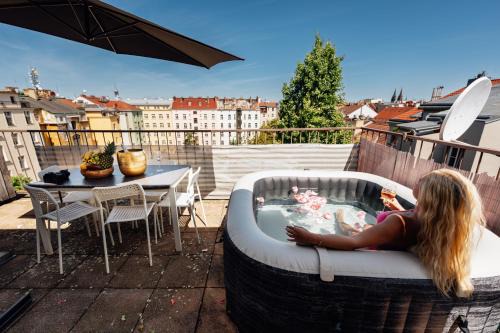 Deluxe Elephant Penthouse