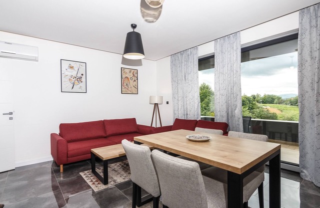 Deluxe Feliciano Apartments