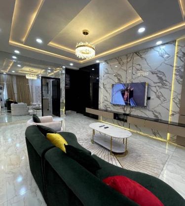 Deluxe Haven Apartment