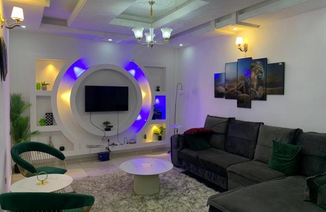 Deluxe Mansion