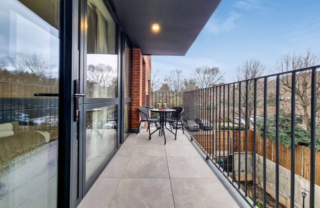 Deluxe Wembley Harrow Apartment