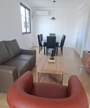 Departamento Frontal para 6 personas